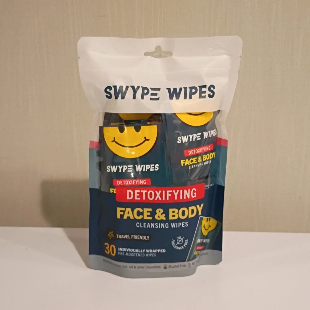 Swype Wipes Detoxifying Face & Body Cleansing Wipes. 30 Pre-moistened Wipes
